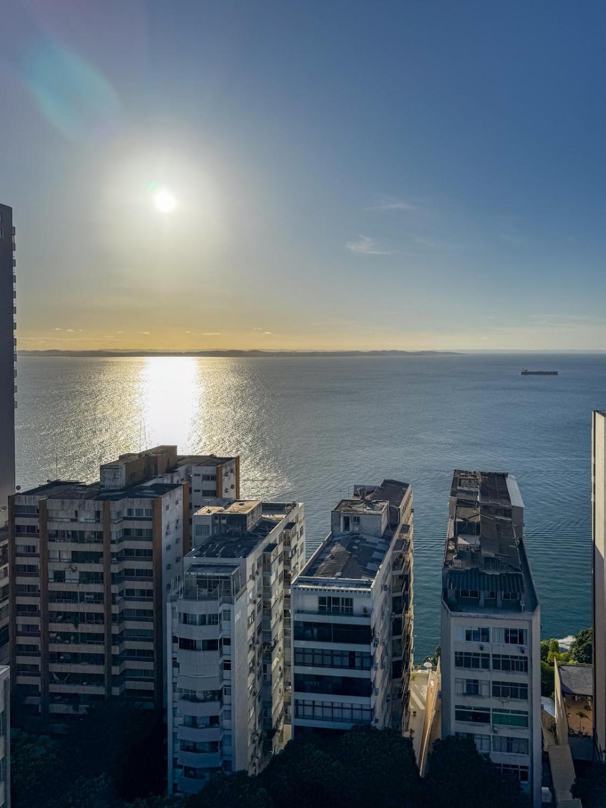Novo Studio Com Rooftop Vista Mar E Piscina Com Borda Infinita - Bairro Privilegiado, Proximo Aos Principais Pontos Turisticos De Salvador * Salvador