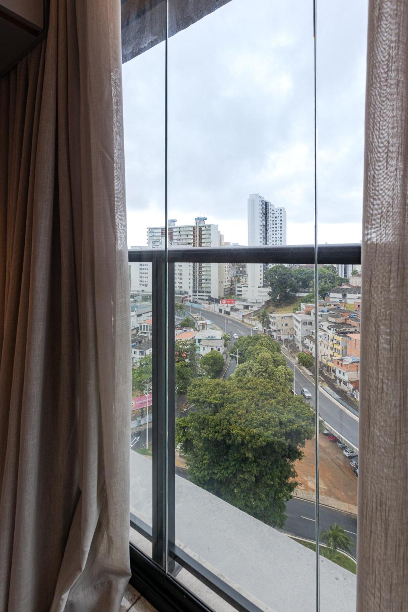 Apartamento Novo Studio Com Rooftop Vista Mar E Piscina Com Borda Infinita - Bairro Privilegiado, Proximo Aos Principais Pontos Turisticos De Salvador *