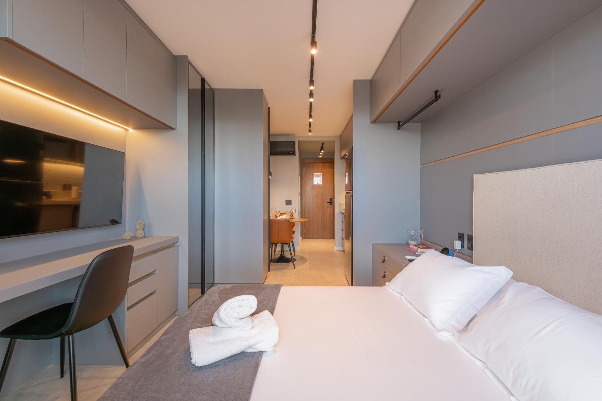 Novo Com Rooftop Vista Mar E Piscina Com Borda Infinita - Estacionamento, Portaria 24hr, Proximo Aos Principais Pontos Turisticos De *